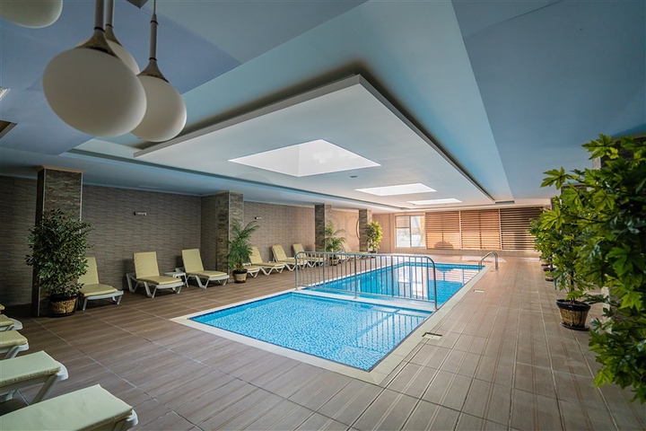 Groß geschnittene 1+1-Wohnung in Oba/Alanya