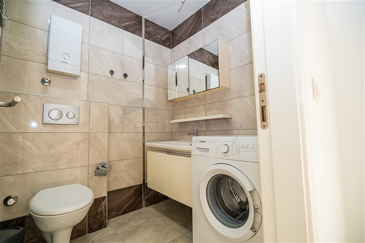 Groß geschnittene 1+1-Wohnung in Oba/Alanya