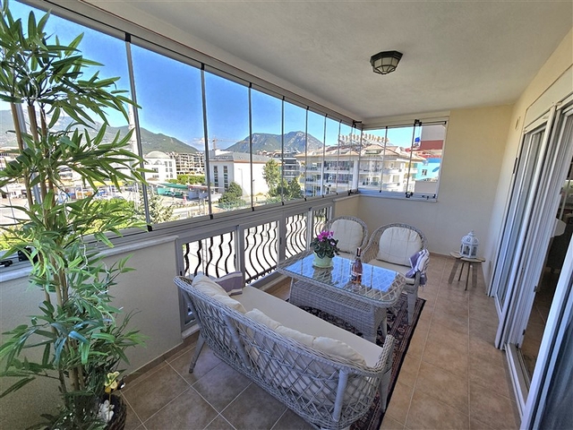 Geräumige Wohnung 2+1 in Oba/Alanya