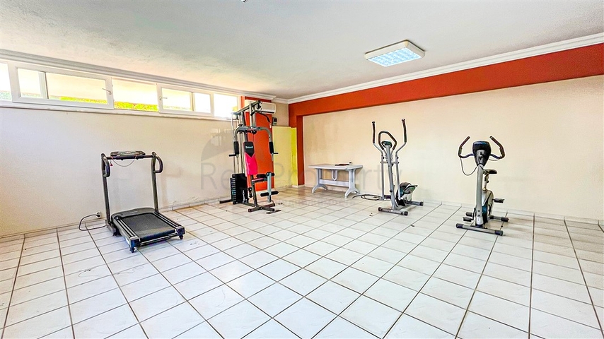 Geräumige Wohnung 2+1 in Oba/Alanya