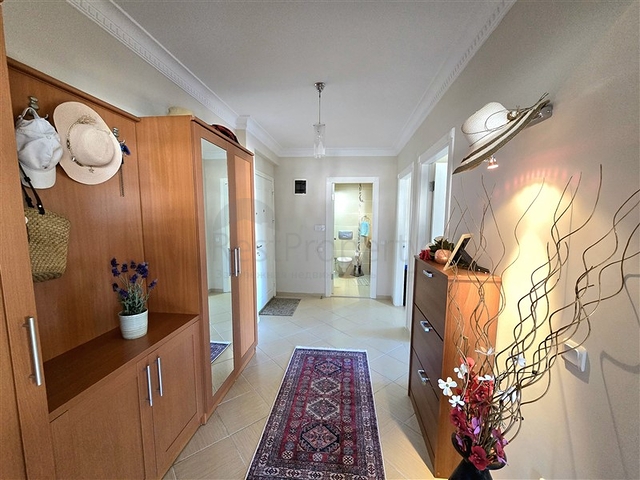 Geräumige Wohnung 2+1 in Oba/Alanya