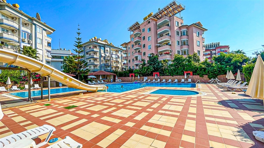 Geräumige Wohnung 2+1 in Oba/Alanya