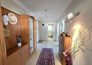 Geräumige Wohnung 2+1 in Oba/Alanya