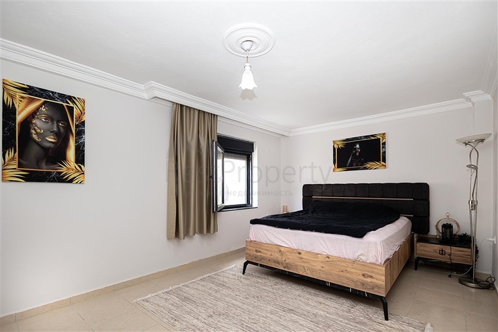 Die Villa mit Panoramablick auf das Mittelmeer ist der ideale Raum zum Leben und Entspannen