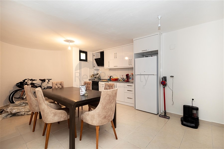 Die Villa mit Panoramablick auf das Mittelmeer ist der ideale Raum zum Leben und Entspannen