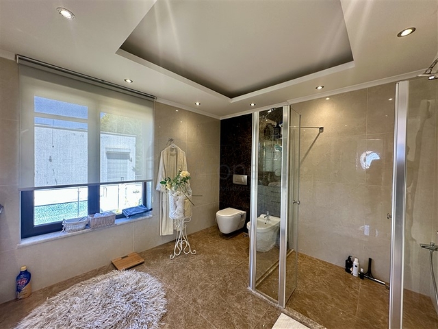 Phantastische Villa mit Meerblick,  Garten und Pool in einer der schönsten Gegenden Alanyas