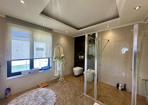 Phantastische Villa mit Meerblick,  Garten und Pool in einer der schönsten Gegenden Alanyas