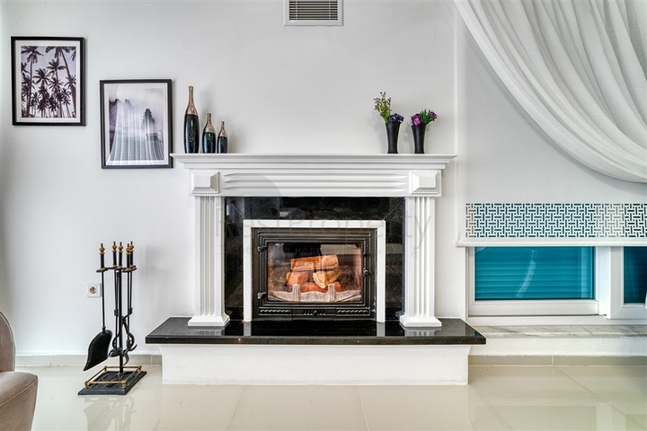 Die geräumige Villa mit Meerblick ist die perfekte Kombination aus Luxus und Gemütlichkeit