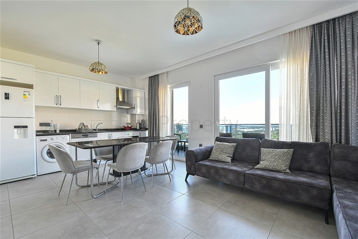 Schickes, möbliertes Penthouse 2+1 in Mahmutlar/Alanya