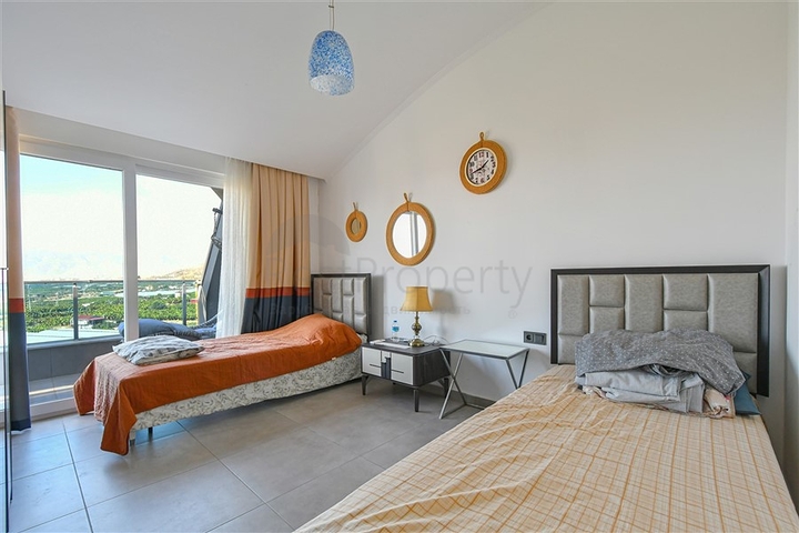 Schickes, möbliertes Penthouse 2+1 in Mahmutlar/Alanya