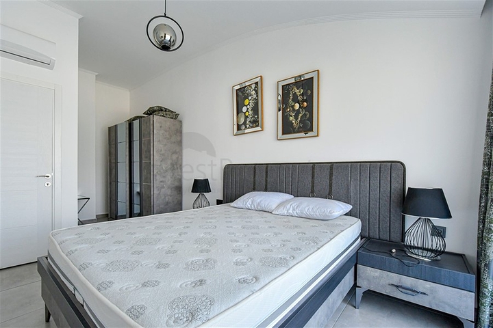 Schickes, möbliertes Penthouse 2+1 in Mahmutlar/Alanya