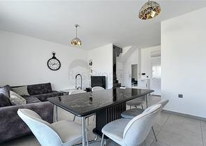 Schickes, möbliertes Penthouse 2+1 in Mahmutlar/Alanya