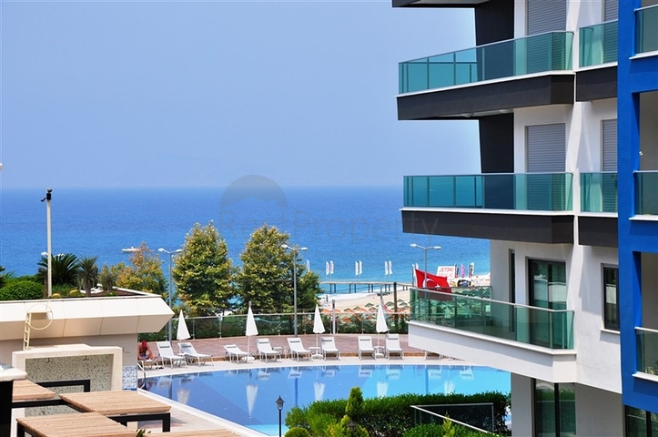 2+1 Apartment in einem Komplex, 50 m vom Strand von Kargicak entfernt