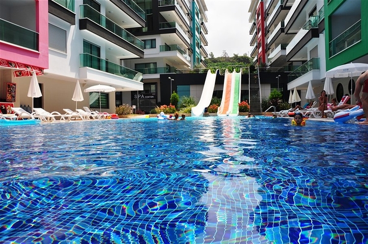 2+1 Apartment in einem Komplex, 50 m vom Strand von Kargicak entfernt