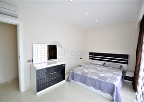 2+1 Apartment in einem Komplex, 50 m vom Strand von Kargicak entfernt