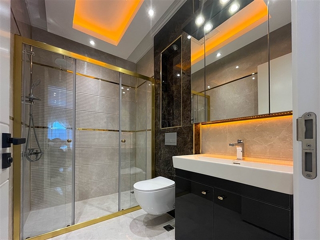 2+1-Wohnung mit Möbeln im Mahmutlar-Komplex