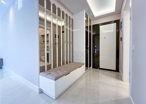 2+1-Wohnung mit Möbeln im Mahmutlar-Komplex