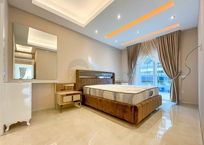 2+1-Wohnung mit Möbeln im Mahmutlar-Komplex