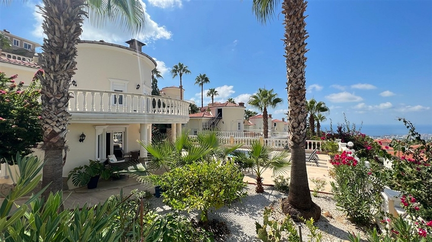 Möblierte Villa mit Meerblick in der malerischen Gegend von Kargicak
