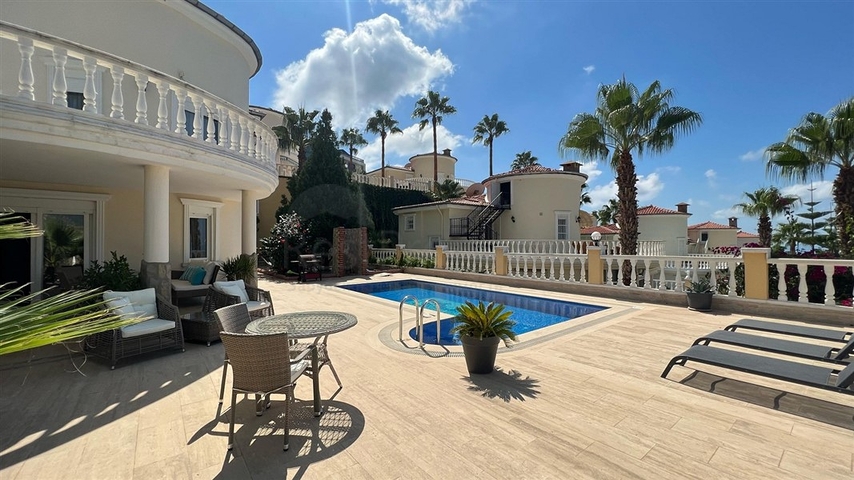 Möblierte Villa mit Meerblick in der malerischen Gegend von Kargicak