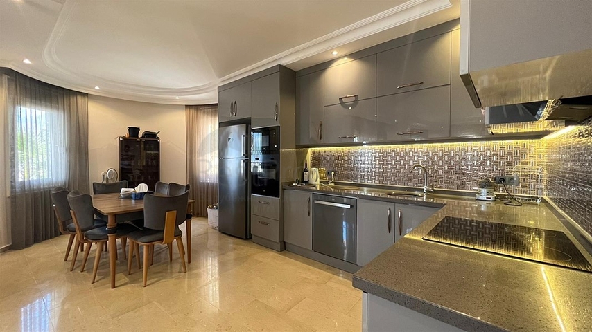 Möblierte Villa mit Meerblick in der malerischen Gegend von Kargicak