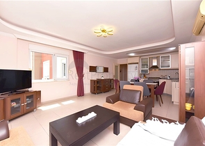 2+1 Wohnung in einem modernen Komplex mit Meerblick und Infrastruktur