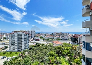 2+1 Wohnung in einem modernen Komplex mit Meerblick und Infrastruktur