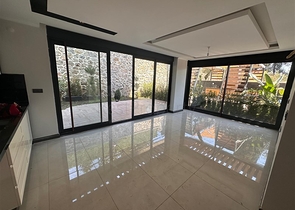 Moderne 2+1-Wohnung in einem komfortablen Komplex mit Hotelinfrastruktur