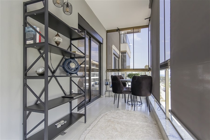 Gemütliche 1+1 möblierte Wohnung am Meer in einem entwickelten Komplex