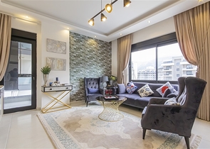 Gemütliche 1+1 möblierte Wohnung am Meer in einem entwickelten Komplex