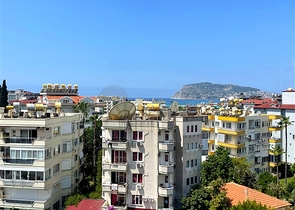 Luxuriöses 3+1 Penthouse in einer prestigeträchtigen Gegend von Alanya mit Meerblick