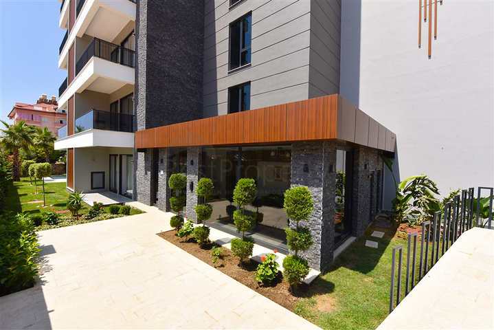 Geräumiges Penthouse mit Möbeln in der prestigeträchtigen Gegend von Oba