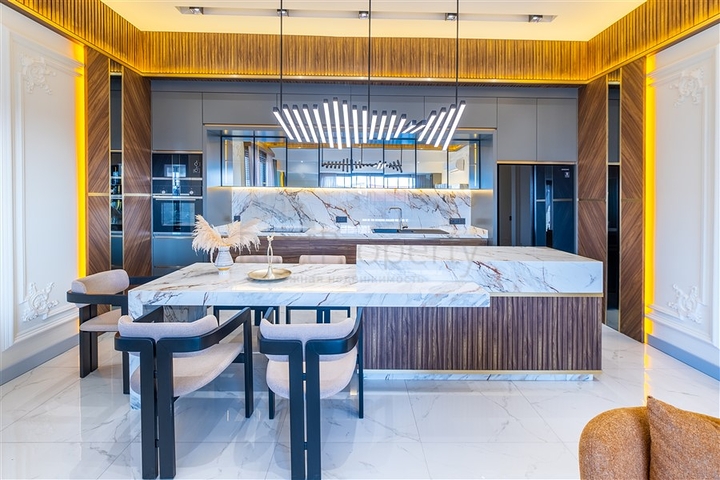 Geräumiges Penthouse mit Möbeln in der prestigeträchtigen Gegend von Oba