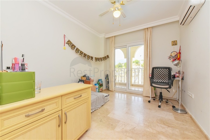 Geräumige 2+1-Wohnung mit Meerblick in einer ruhigen Gegend von Alanya  Geräumige 2+1-Wohnung mit Meerblick in einer ruhigen Gegend von Alanya