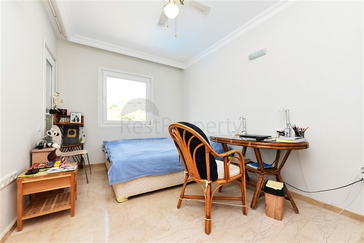 Geräumige 2+1-Wohnung mit Meerblick in einer ruhigen Gegend von Alanya  Geräumige 2+1-Wohnung mit Meerblick in einer ruhigen Gegend von Alanya