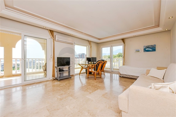 Geräumige 2+1-Wohnung mit Meerblick in einer ruhigen Gegend von Alanya  Geräumige 2+1-Wohnung mit Meerblick in einer ruhigen Gegend von Alanya