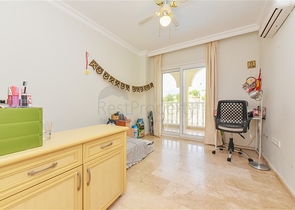 Geräumige 2+1-Wohnung mit Meerblick in einer ruhigen Gegend von Alanya  Geräumige 2+1-Wohnung mit Meerblick in einer ruhigen Gegend von Alanya