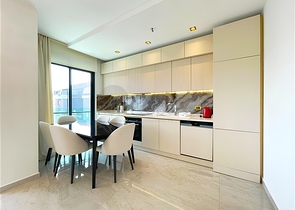 Modernes 2+1 Penthouse zur Miete im Zentrum von Alanya - nur 150 Meter vom Meer entfernt