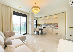 Modernes 2+1 Penthouse zur Miete im Zentrum von Alanya - nur 150 Meter vom Meer entfernt