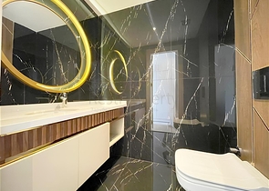 Modernes 2+1 Penthouse zur Miete im Zentrum von Alanya - nur 150 Meter vom Meer entfernt