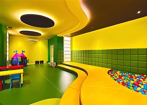 Modernes 2+1 Penthouse zur Miete im Zentrum von Alanya - nur 150 Meter vom Meer entfernt