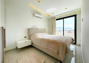 Modernes 2+1 Penthouse zur Miete im Zentrum von Alanya - nur 150 Meter vom Meer entfernt