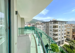 Modernes 2+1 Penthouse zur Miete im Zentrum von Alanya - nur 150 Meter vom Meer entfernt