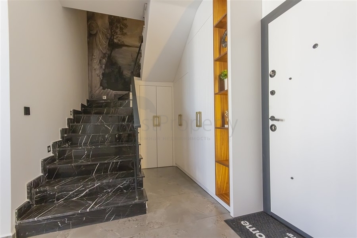 Luxus-Penthouse mit Meerblick nur 10 Meter vom Meer entfernt in Kargicak/Alanya