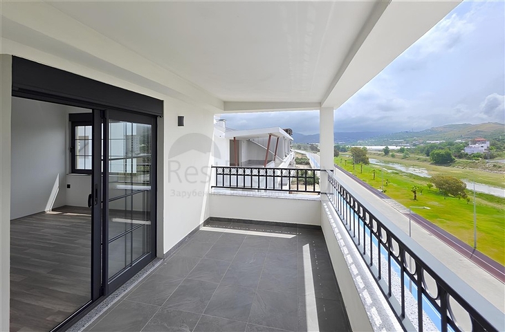 Penthouse 2+1 mit Meerblick in einem neuen Komplex