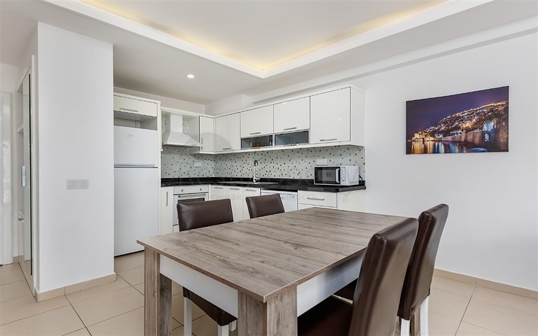 Komfortable 1+1 Wohnung in einer Wohnanlage mit Kurinfrastruktur