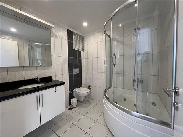 Geräumige 2+1-Wohnung mit Hotelinfrastruktur 