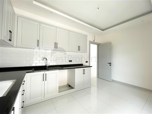 Modernes Penthouse in einer prestigeträchtigen Wohnanlage in beiden 