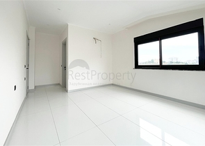 Modernes Penthouse in einer prestigeträchtigen Wohnanlage in beiden 