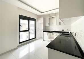 Modernes Penthouse in einer prestigeträchtigen Wohnanlage in beiden 